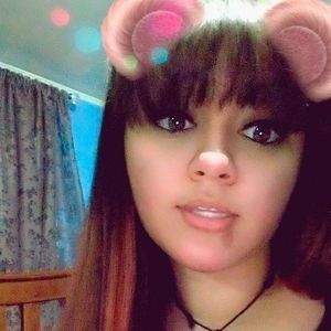 Meet your Posher, Kharmia